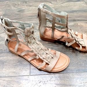 Nine West Women's Xeron Leather Gladiator Sandal Size 7.5 Like New